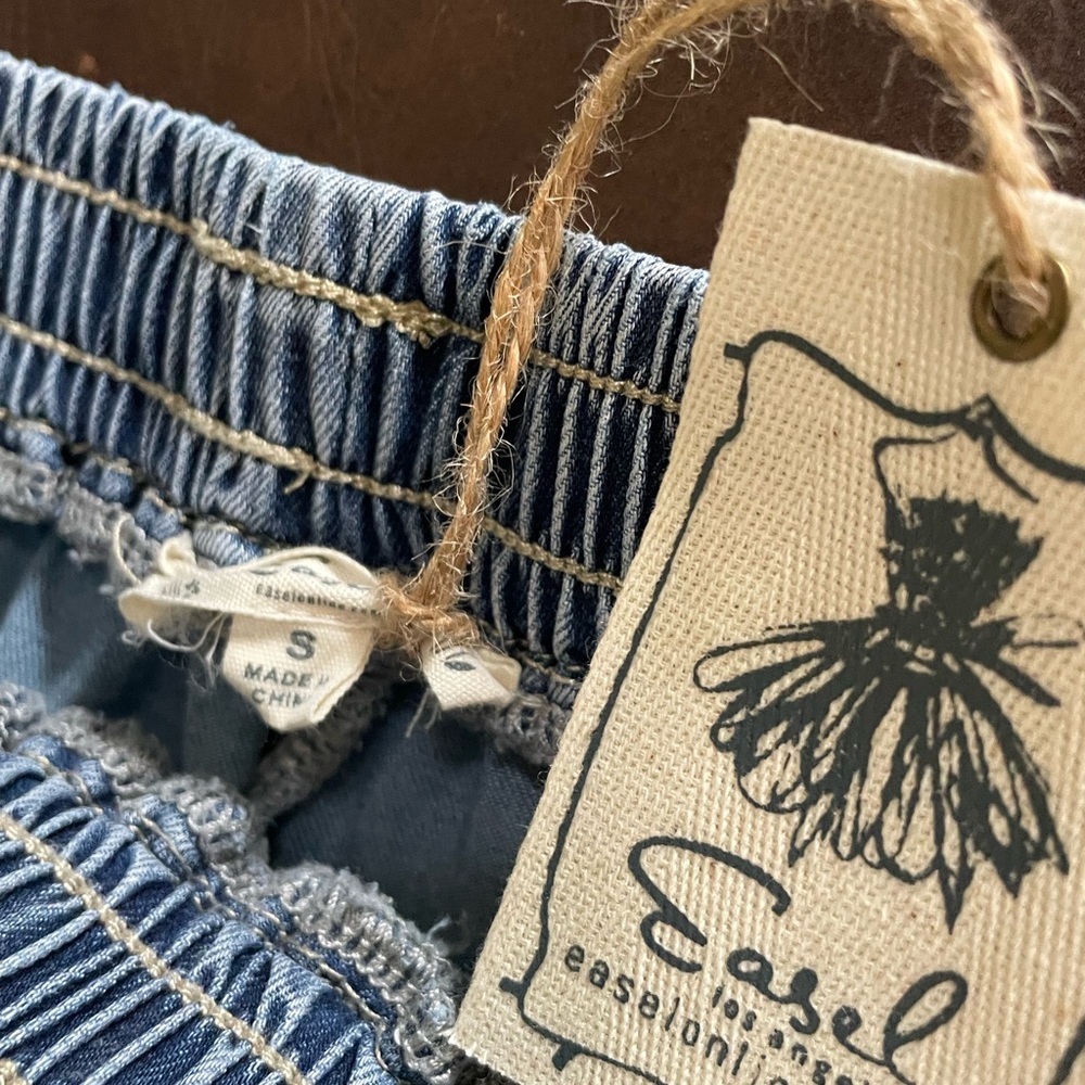 Easel Chambray Boho Balloon Joggers - Picture 8 of 15